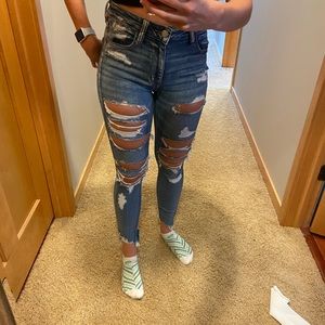 American eagle ripped skinny jeans